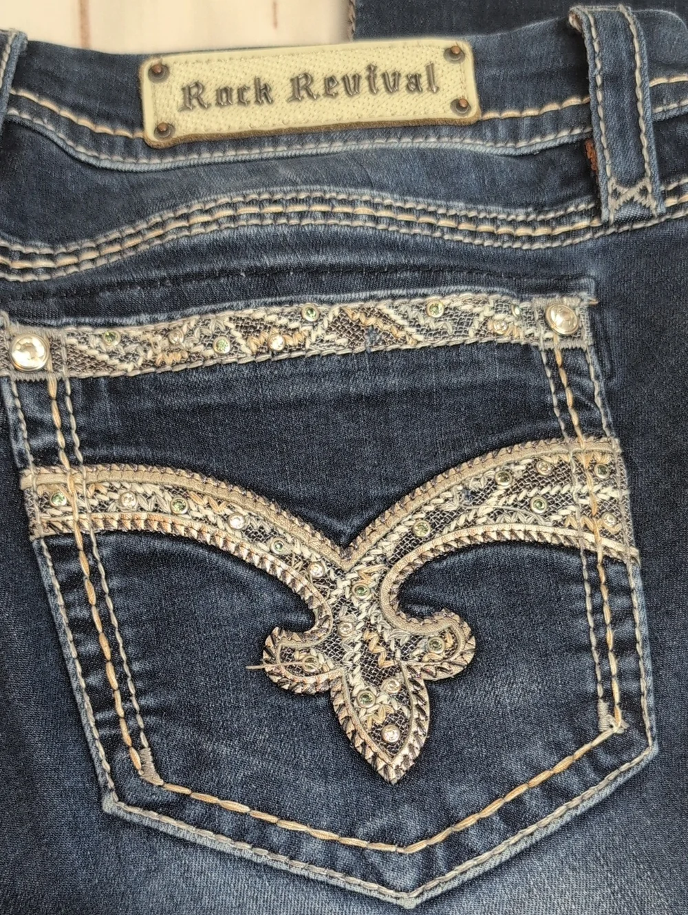 Rock Revival Tansy Jeans Women’s 34 Mid Rise Curvy Bootcut Dark Wash Bling